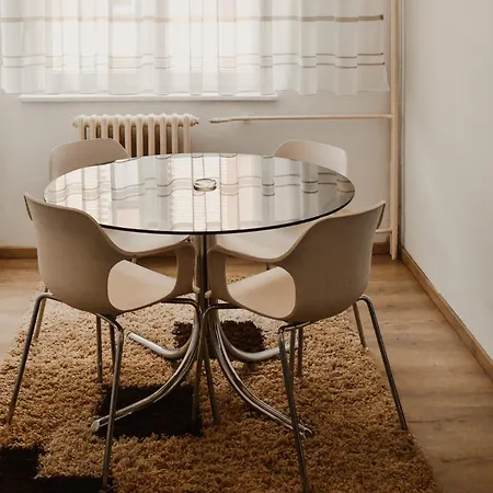 Eleven Apartament